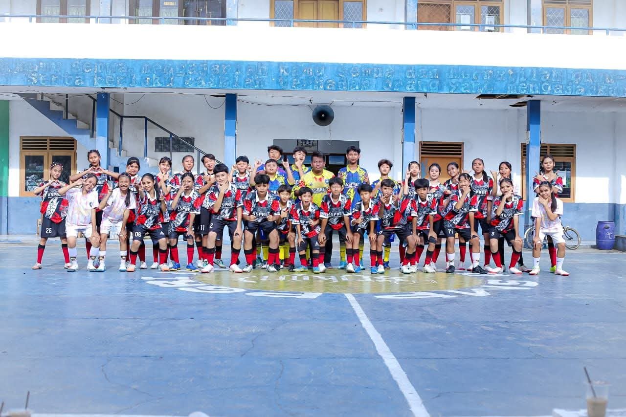 SEPAK BOLA SRIKAN